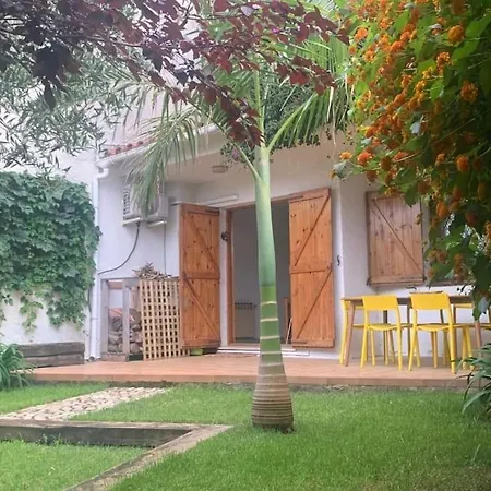 Дом отдыха Mediterranean House, And Charm Garden